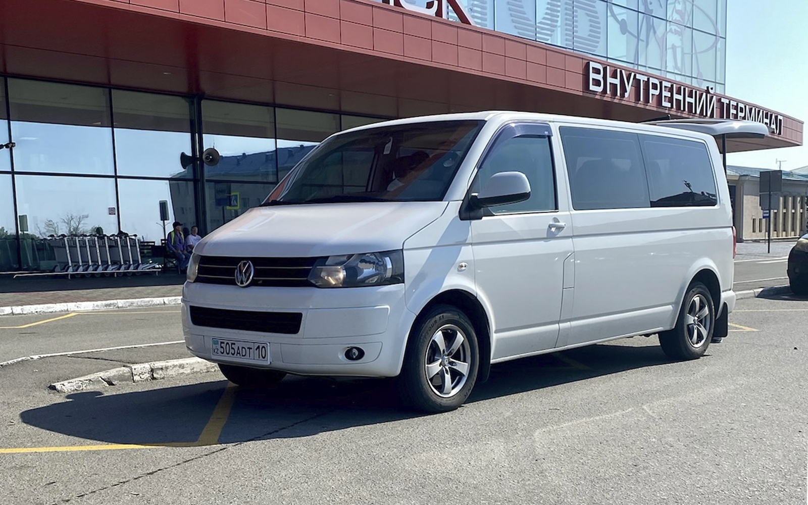 Volkswagen Caravelle — микроавтобус для пассажирских перевозок Костанай-Челябинск